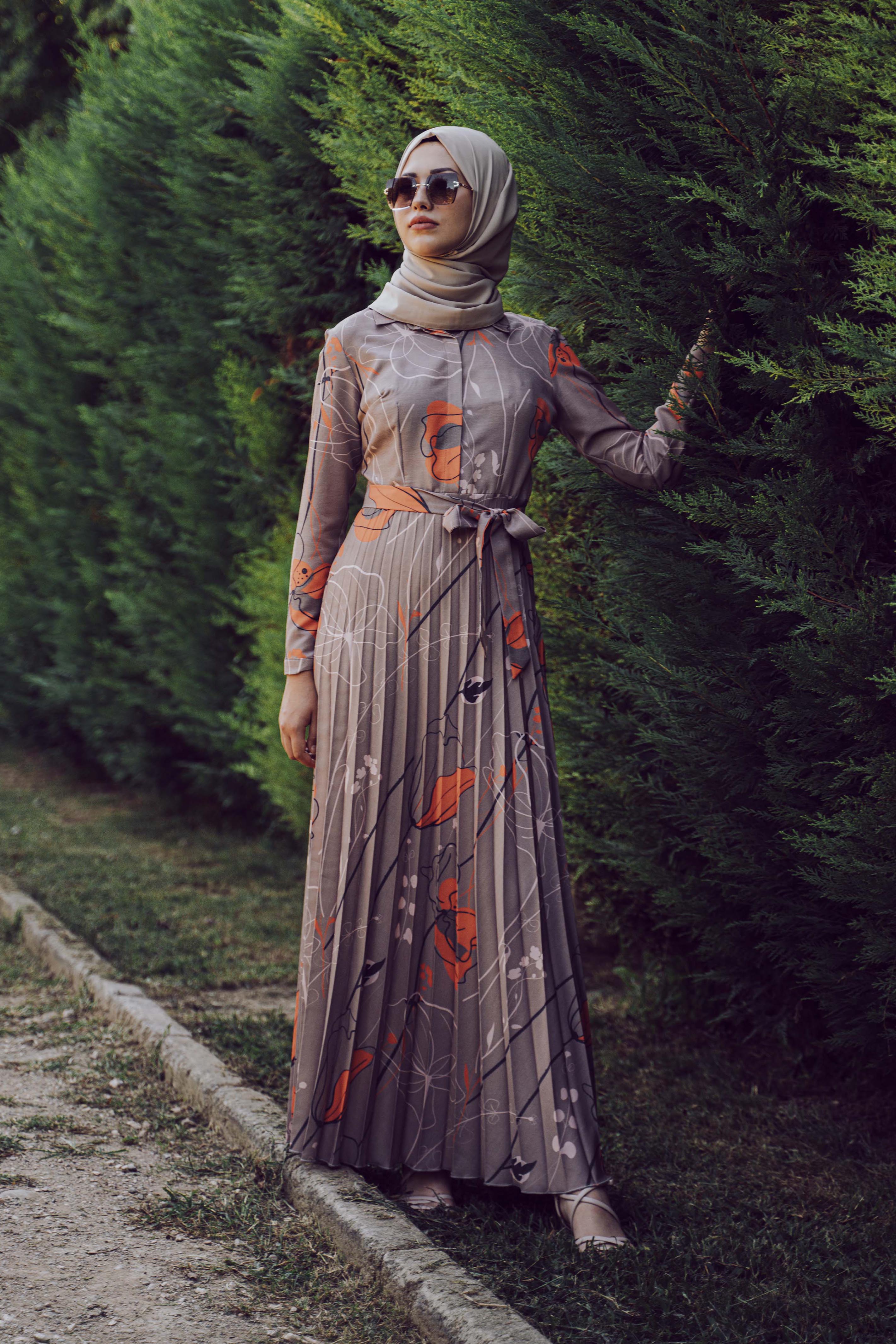 Brown Oak Dress - Modest Dresses, Abaya, Maxi, Long Sleeve dress! TOLAVITA Brown Oak Dress - Modest Dresses, Abaya, Maxi, Long Sleeve dress! TOLAVITA