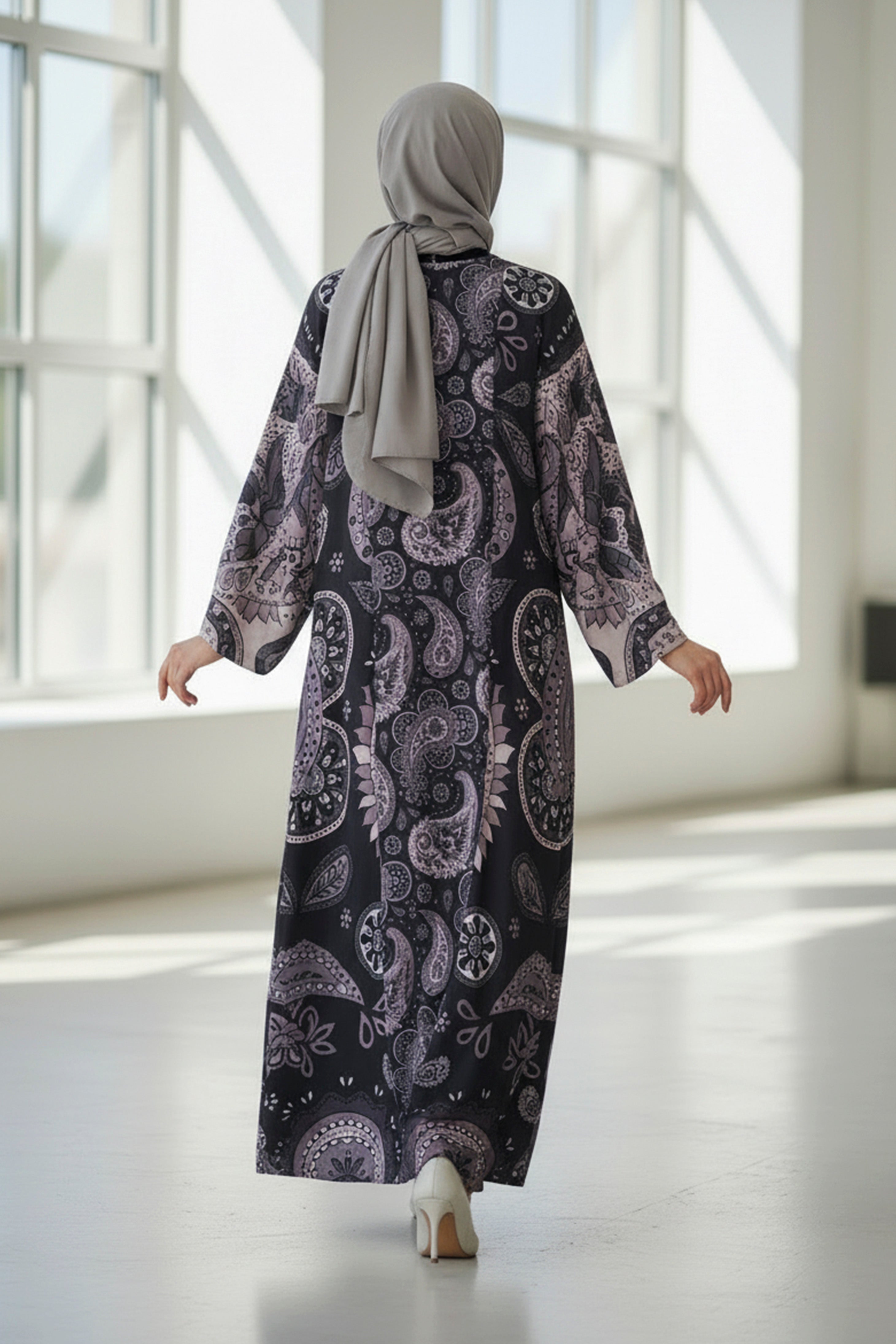 Black Paisley Modest Maxi Dress – Relaxed Fit Long Sleeve Dress for Women