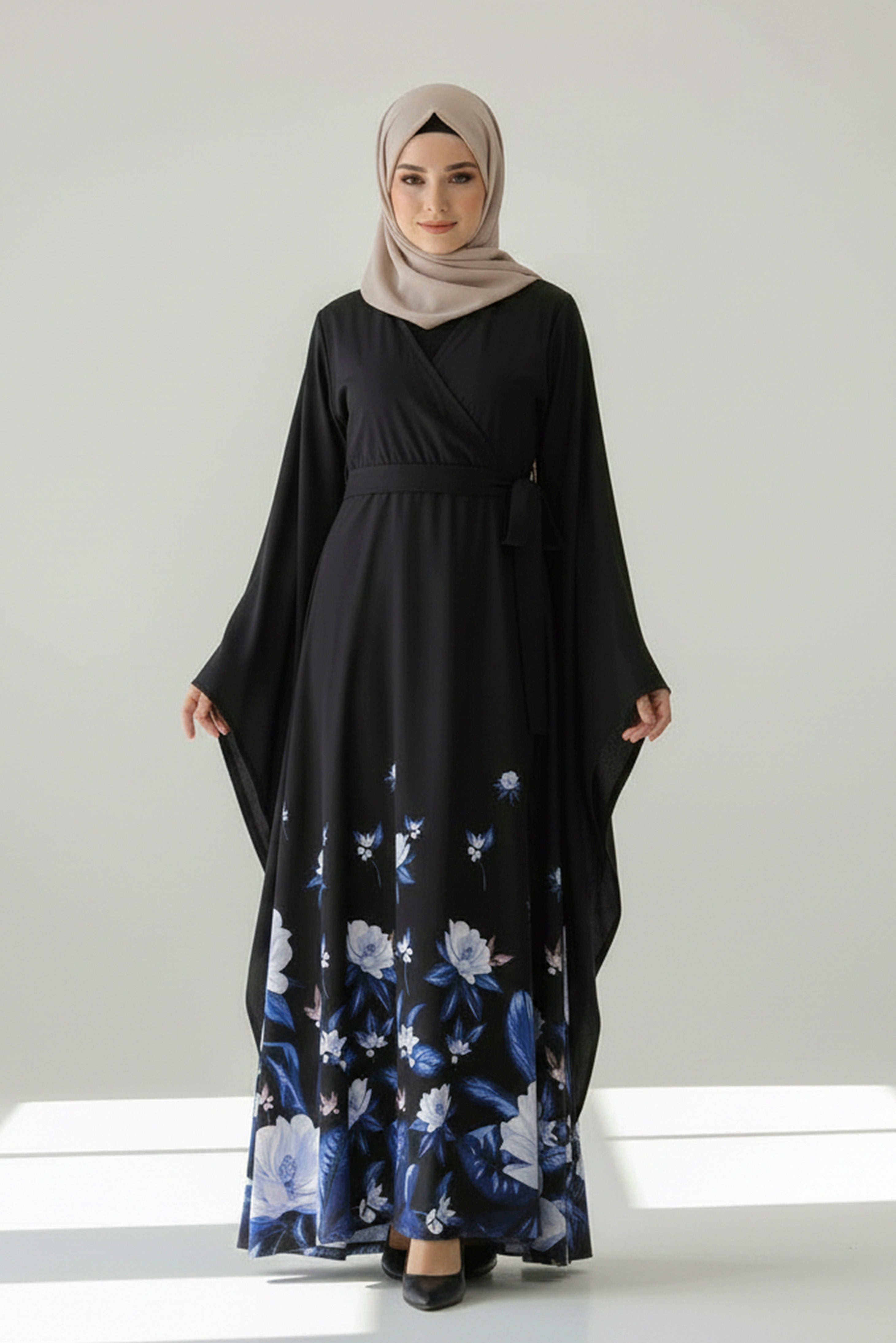 Black Floral Modest Maxi Dress with Wide Sleeves – Elegant Evening Dress for Women