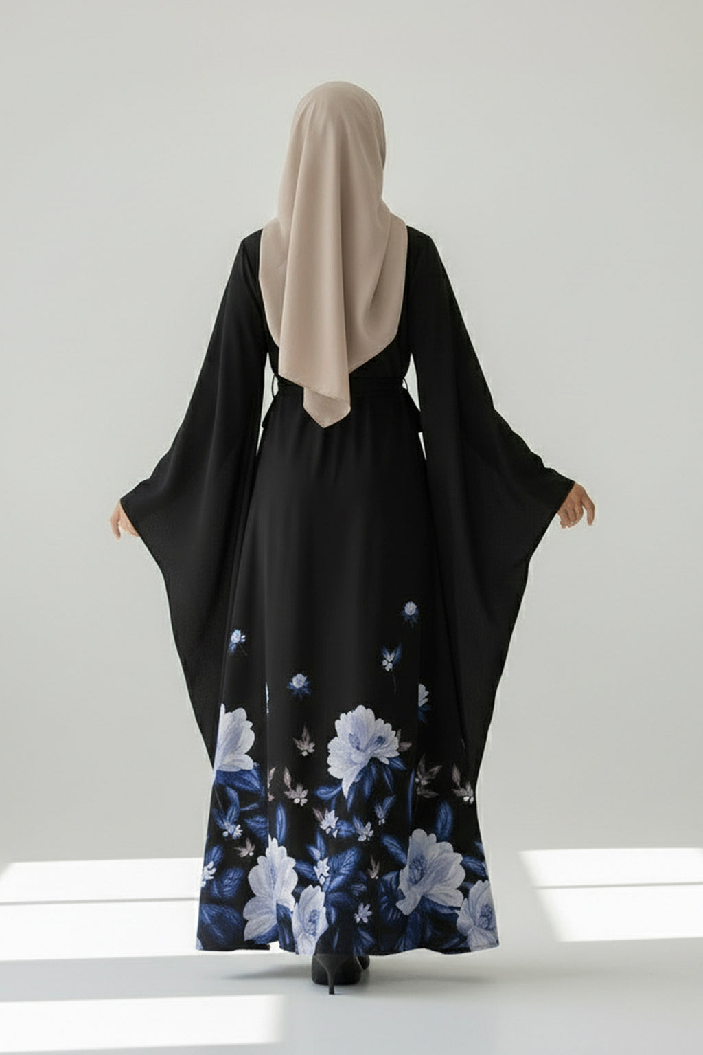 Black Floral Modest Maxi Dress with Wide Sleeves – Elegant Evening Dress for Women