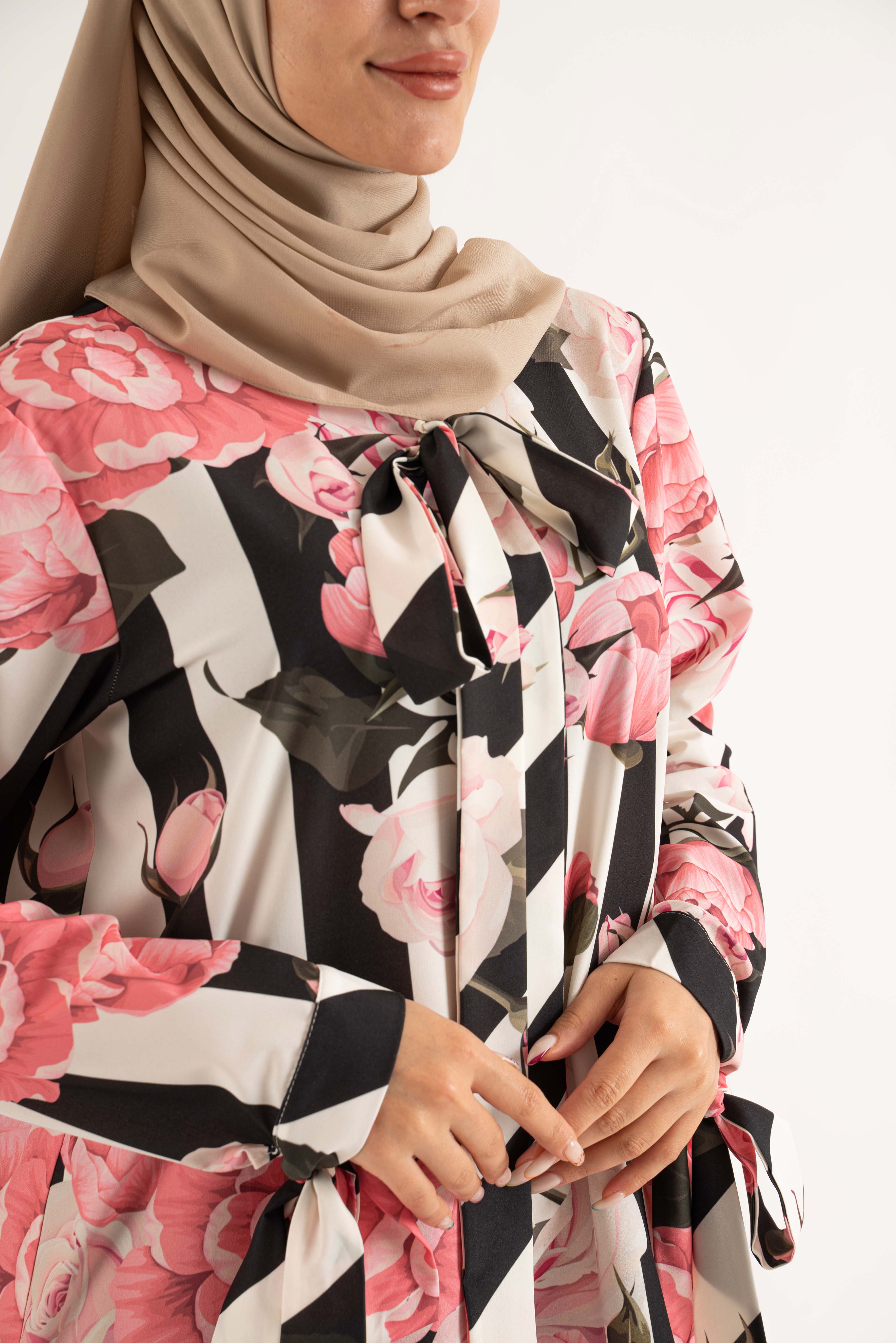 Merigold long dress - Modest Dresses, Abaya, Long Sleeve dress! TOLAVITA Merigold long dress - Modest Dresses, Abaya, Long Sleeve dress! TOLAVITA