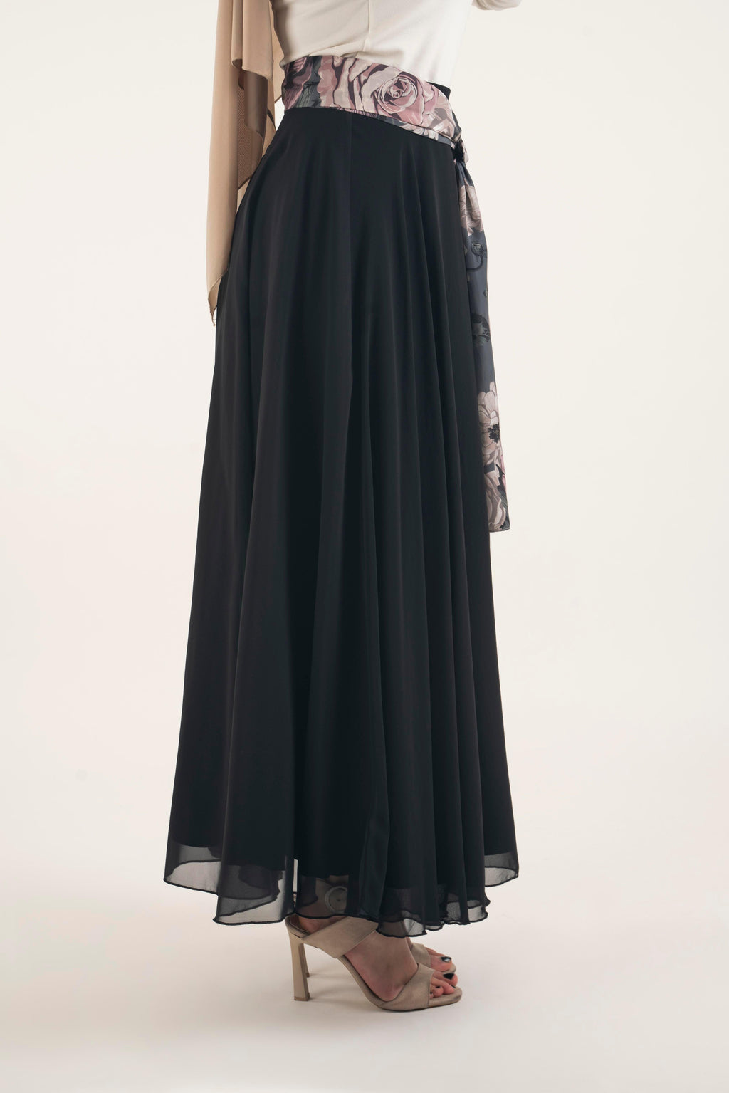 Black flow skirt - Modest Dresses, Abaya,Maxi,  Long Sleeve dress!