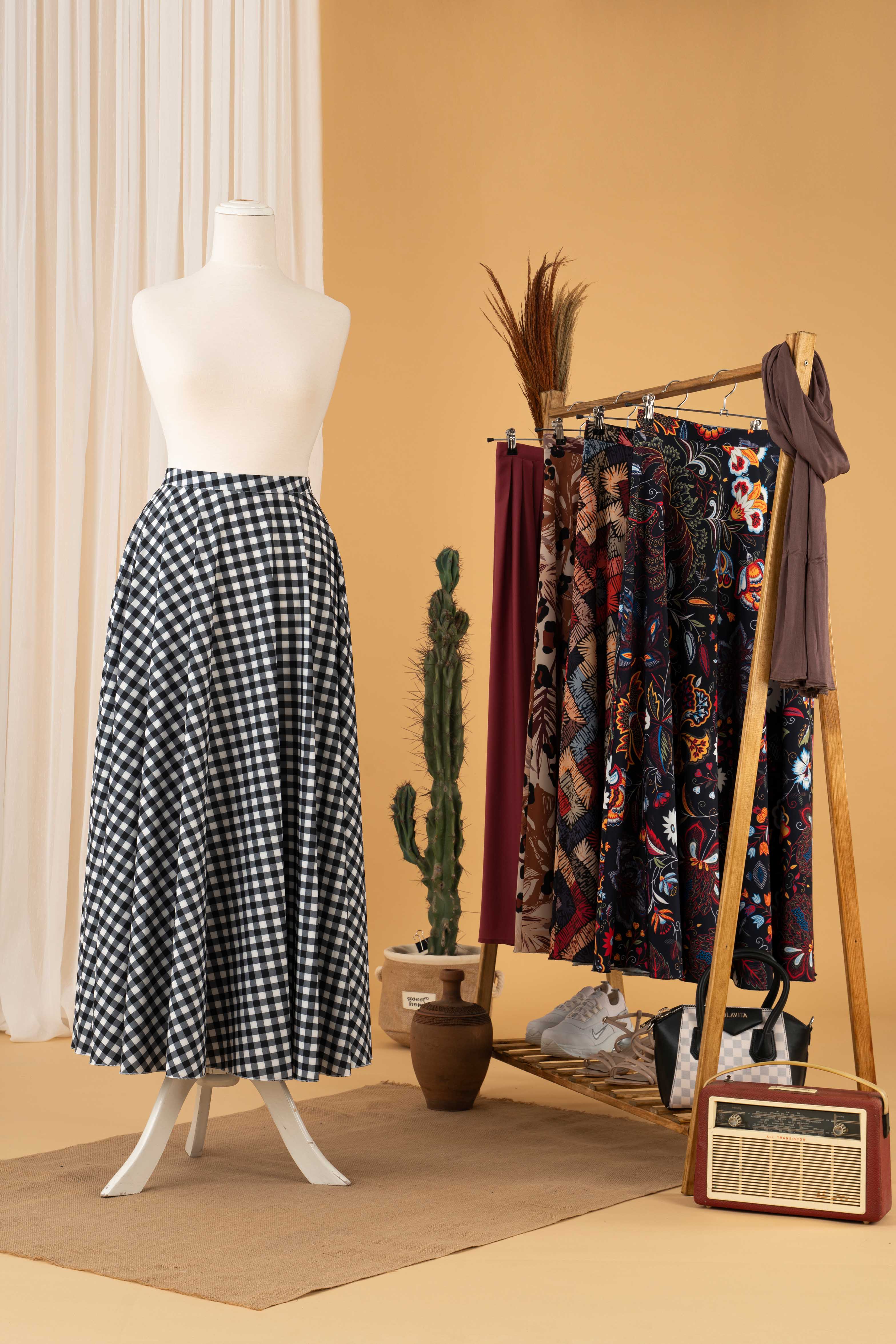 Lovely Modest Maxi Skirt Modest Dresses, Abaya, Long Sleeve dress!