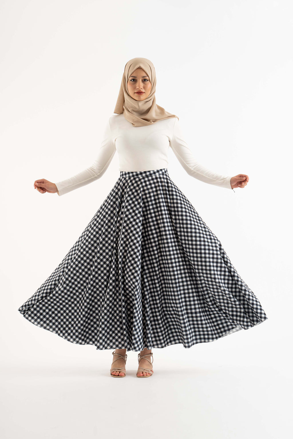 Lovely Modest Maxi Skirt Modest Dresses, Abaya, Long Sleeve dress!