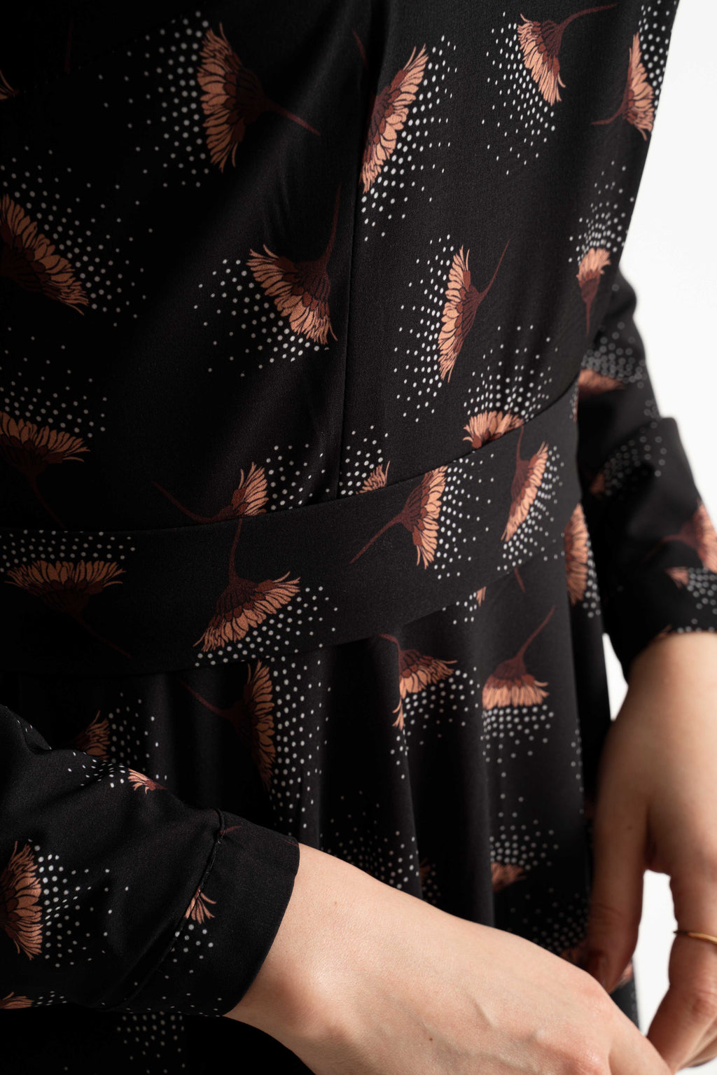 MINA Modest Dresses, Abaya, Long Sleeve dress!