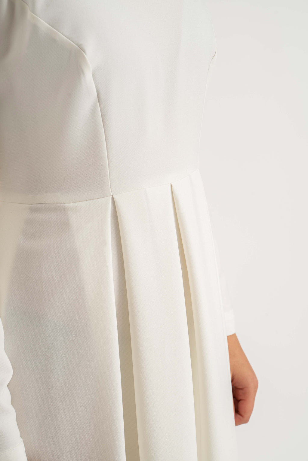 Manessa White Modest dress Modest Dresses, Abaya, Long Sleeve dress!