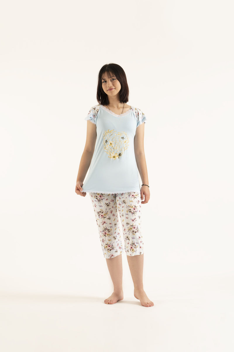 Women’s Cotton short sleeve top and floral capri pants sleep set