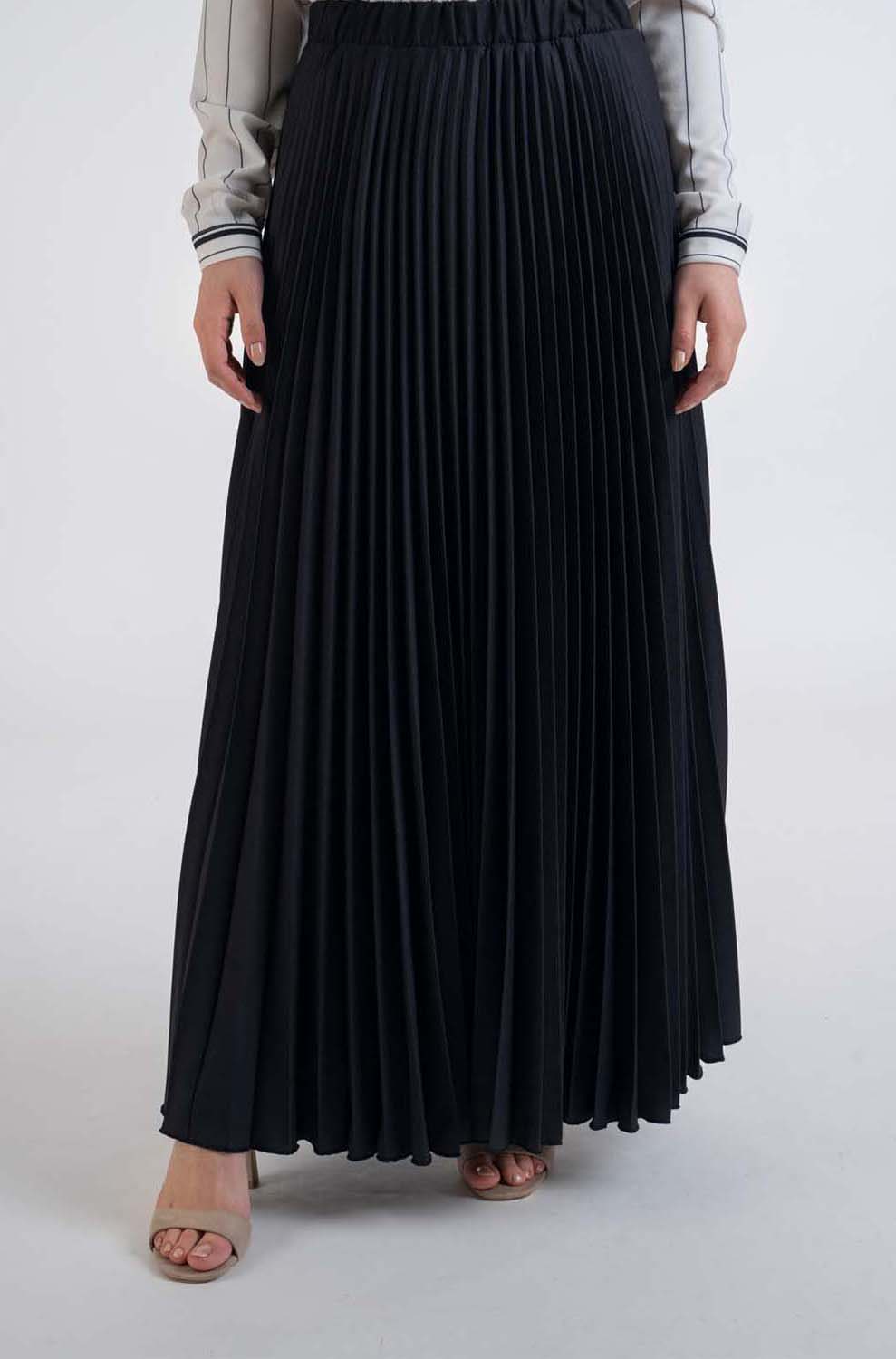 Black pleat skirt - Modest Dresses, Abaya, Maxi, Long Sleeve dress!
